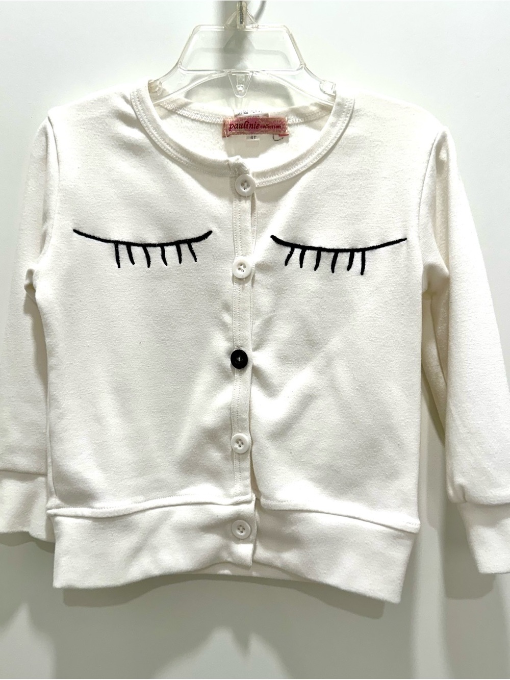 Paulinie Collection white girls' eyelash button-up cardigan Size 4T. Gentle wear
